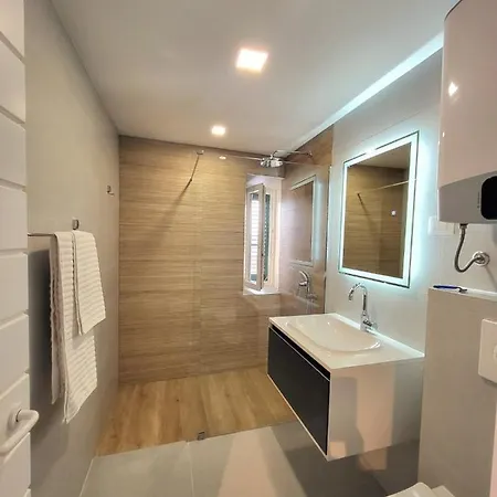 Sea Pearl Apartment