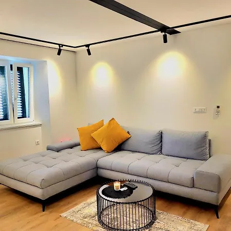 Sea Pearl * מאקרסקה