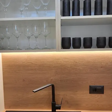 Sea Pearl Apartment *