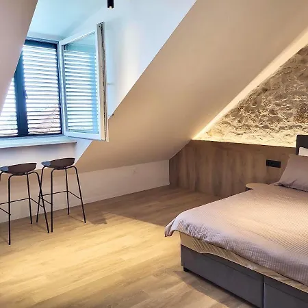 Sea Pearl * מאקרסקה